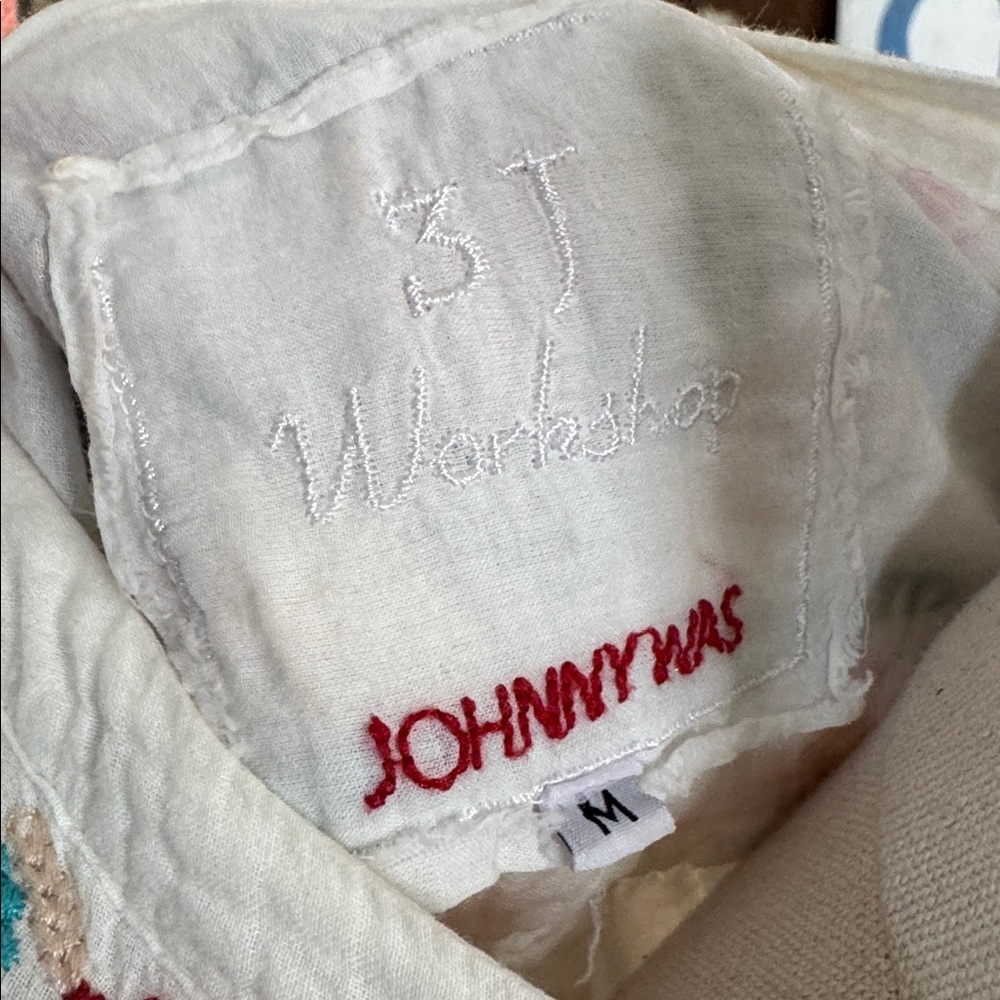 Johnny Was White Blouse with Red and Blue Embroidery - Picture 2 of 7